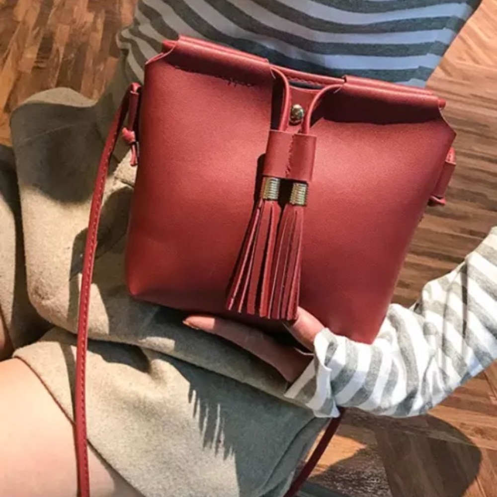 Convenient Small Red Shoulder Bag